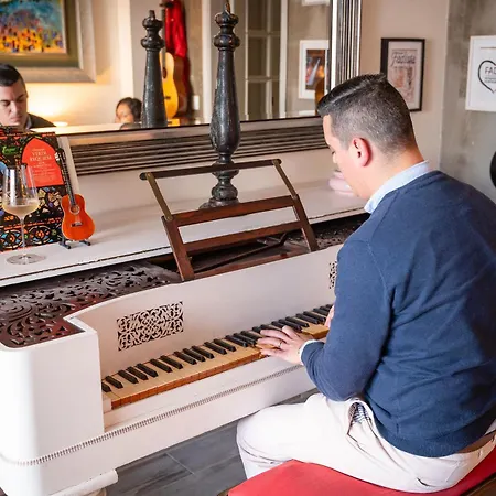 酒店 Opus One Luxury & Wine 4*